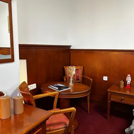 Balbinova Grand Private Balcony Apartamento
