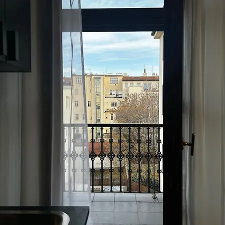 Balbinova Grand Private Balcony Apartamento *