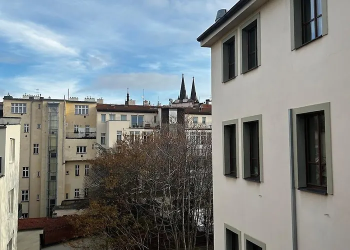 Apartamento Balbinova Grand Private Balcony Praga