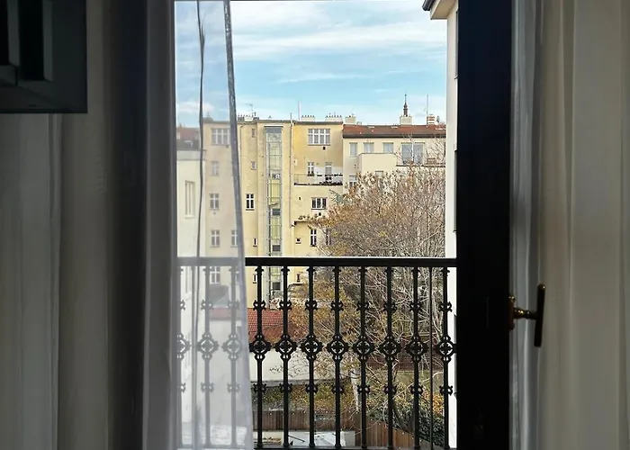 Balbinova Grand Private Balcony Διαμέρισμα *
